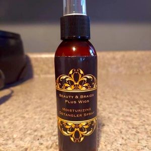 Moisturizing Detangler Spray